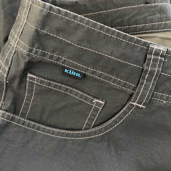 KUHL Men's Pant 42W x 32L Gray Khaki Pants - Picture 4 of 4